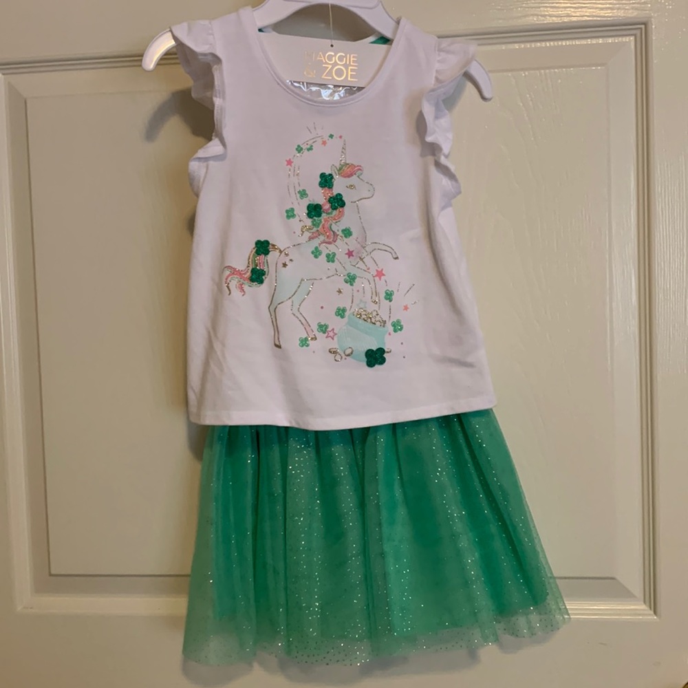 NWT. Size 5-6